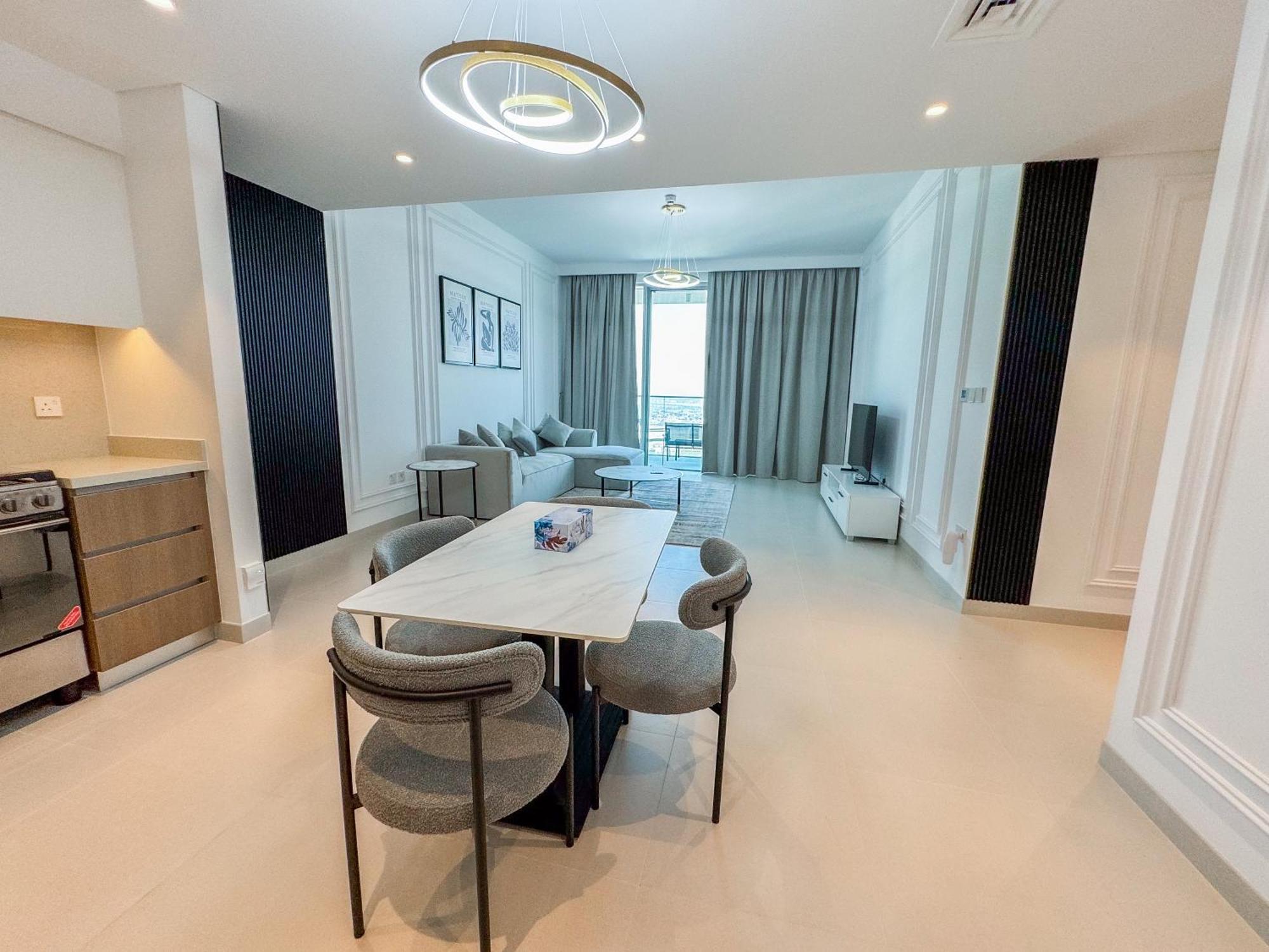 Apartment Like - 5306 Modern Two-bedroom Overlooking The Creek Dubai